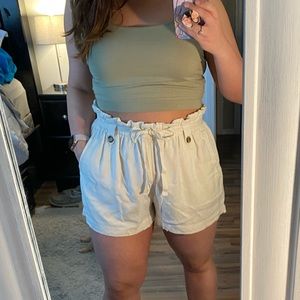 NWOT american eagle shorts